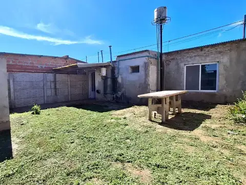 CASA Y DEPARTAMENTO  EN VENTA EN PEHUAJO