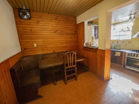 Local en Venta en Olivos, USD 225.000