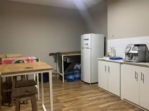 Oficina en Venta 64 años