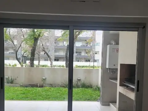 Departamento en Alquiler con 1 cocheras