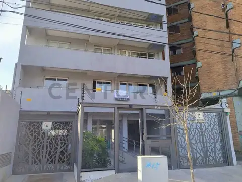 VENTA DEPARTAMENTO 3 AMBIENTES con PATIO- COCHERA y BAULERA