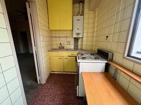 Avenida Hipólito Yrigoyen 3500