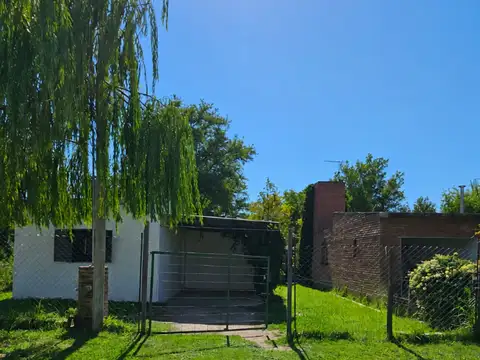 CASA 2 HAB. C/COCHERA JARDIN ALTA GRACIA ESCRITURA