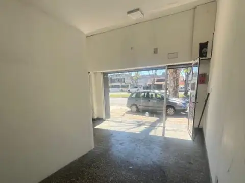 Local en Venta en Villa Dominico, USD 62.000