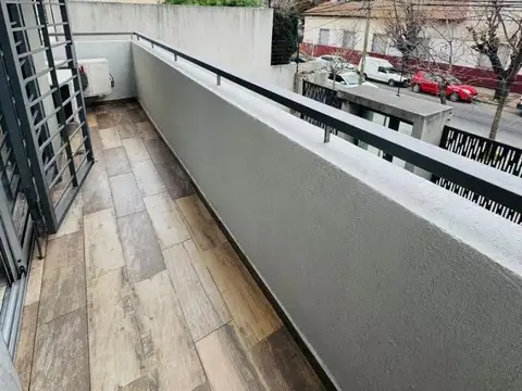 DEPARTAMENTO EN VENTA EN MORON - 2 AMBIENTES