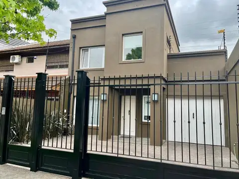 Hermosa Casa impecable estado 3 dormitorios