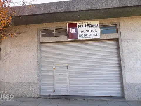 LOCAL COMERCIAL – FRENTE A PLAZA GLUCK