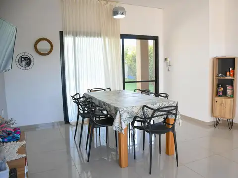 Casa en Venta en Álvarez, USD 79.000