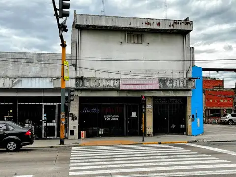 VENTA LOCAL Y DEPOSITO 532 METROS  FINANCIACION