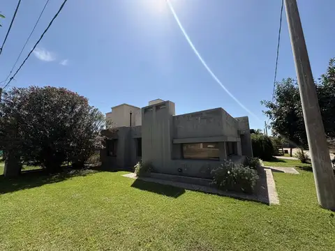 Av. Agrim Enrique Bodereau 9855