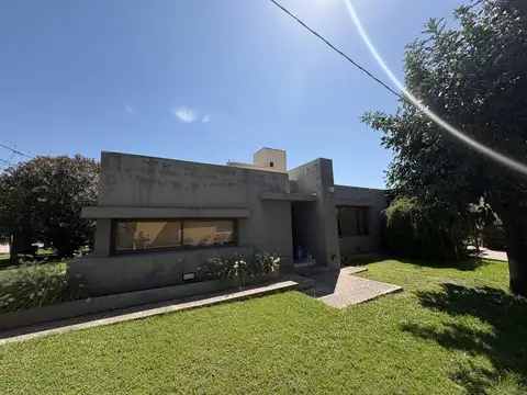 VENDO ! Casa en Prados de la Villa