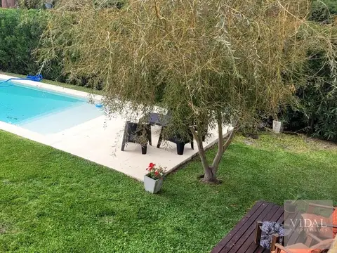 Casa 5 ambientes con 3 baños