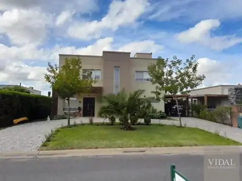 Casa en venta en San Gabriel, Villanueva, Tigre.