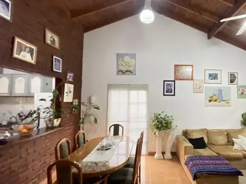 Casa en Venta al Este