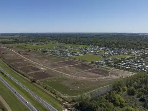 Terreno en Venta 40  mts Fondo