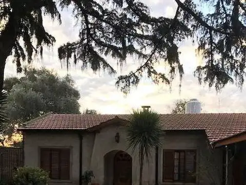 Casa en Venta - Luis Guillon