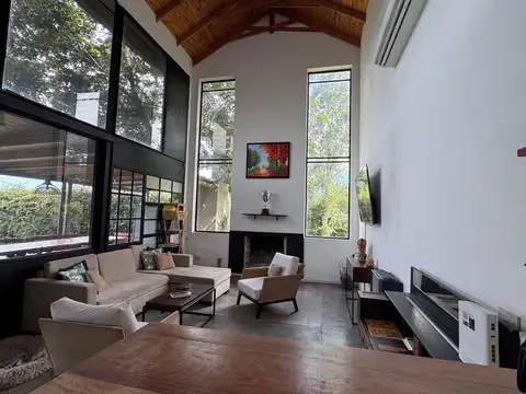 Casa en Venta en Pilar del Este - Los Jazmines, USD 245.000
