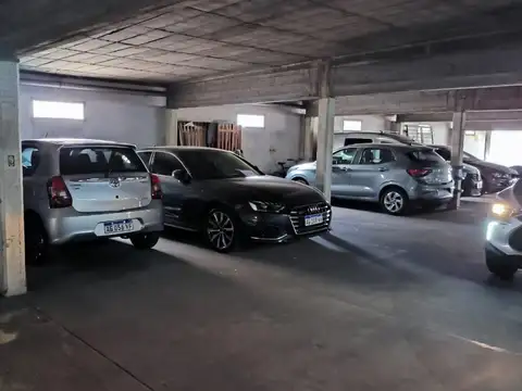 Cochera sobre calle 9 de julio 643. Unida 08