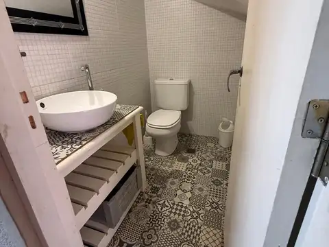 Casa 4 ambientes con 1 baño