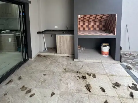 Departamento en Alquiler con 1 cocheras