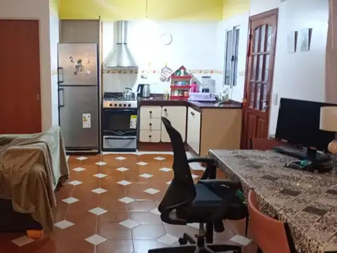 Gdor Miguel De Salcedo 200 , Piso 1