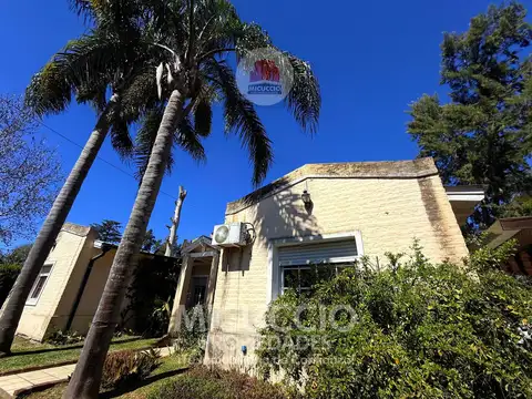 Quinta en Venta en Barrio el Cazador, USD 240.000
