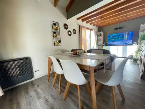 Depto Tipo Casa en Venta con 1 cocheras