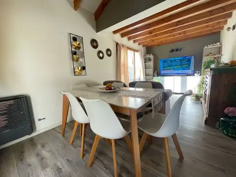 Depto Tipo Casa en Venta de 3 ambientes