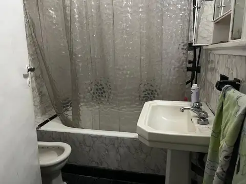 Depto Tipo Casa en Venta en Haedo, USD 75.000