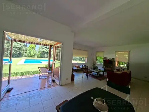 Venta casa 4 ambientes sobre lote de 1508m2 en San Joaquin, Exaltación de la Cruz