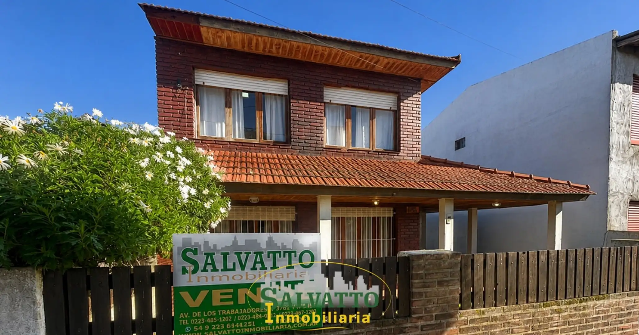 Chalet apto crédito con lote propio en barrio Faro