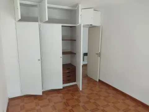 Departamento en Alquiler en Floresta Norte, $ 650.000