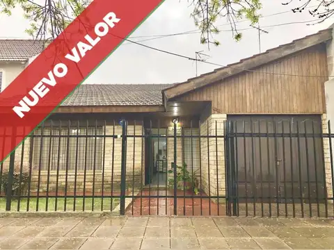 Chalet en planta baja 3 ambientes en muy buena ubicación