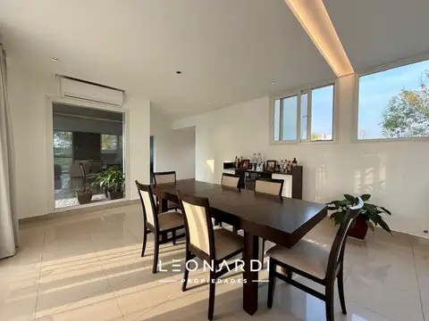 Casa en Venta al Este