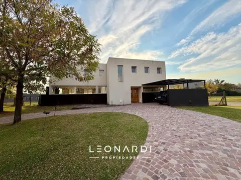 Casa en venta en El Cazal, 7 ambientes, Escobar - ID 6143
