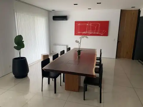 Imponente Residencia Premium –La Campiña Pilar-