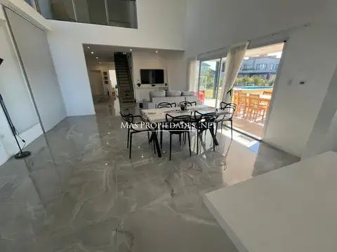 Casa en Alquiler 2 años
