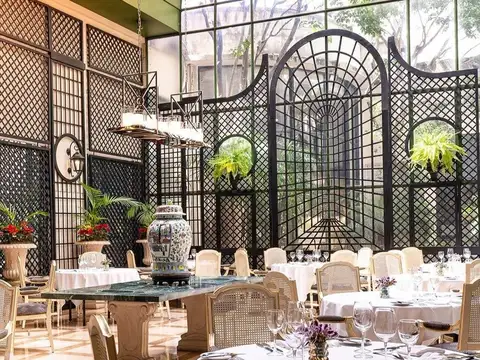 AVENIDA ALVEAR al 1800