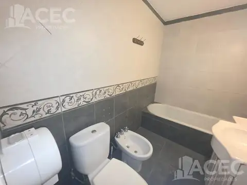 Local en Venta 30 años