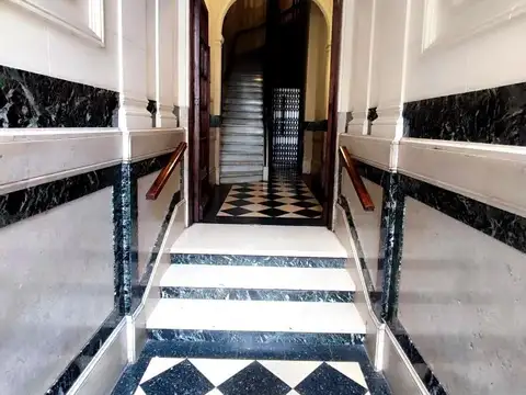 Balvanera Premium: 4 Ambientes con Patio y el encanto de época