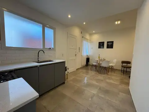 Depto Tipo Casa 2 ambientes con 1 baño