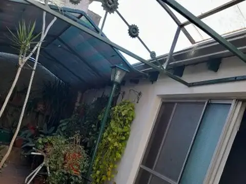 Depto Tipo Casa en Alquiler de Monoambiente