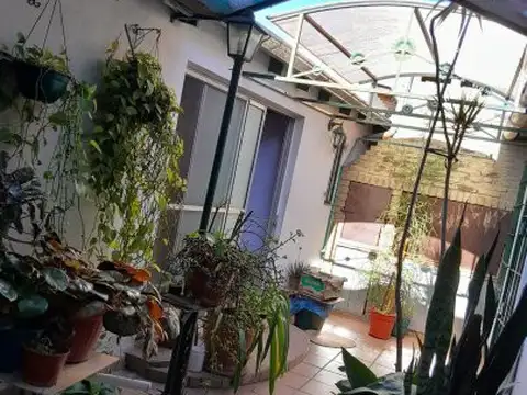Depto Tipo Casa en Alquiler 46 años