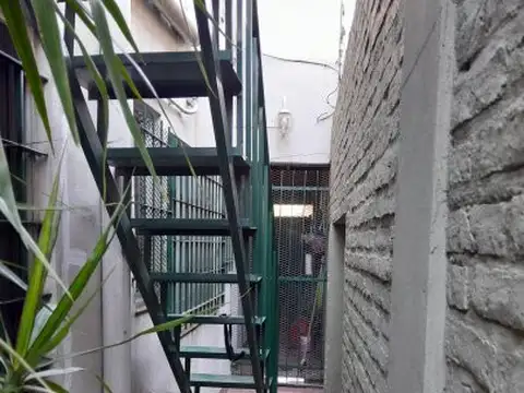 Depto Tipo Casa en Alquiler 46 años