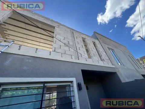 Depto Tipo Casa en Venta en Los Polvorines, USD 72.000