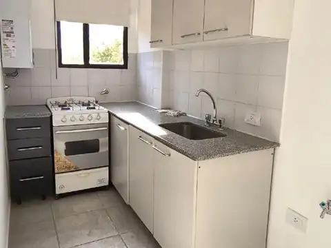 Departamento en Alquiler en La Plata, $ 640.000