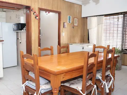Casa en Venta en Isidro Casanova, USD 99.000
