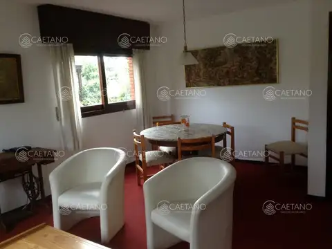Casa 7 ambientes con 4 baños