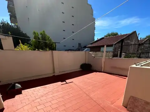 Ph 2 amb planta baja contrafrente patio y terraza