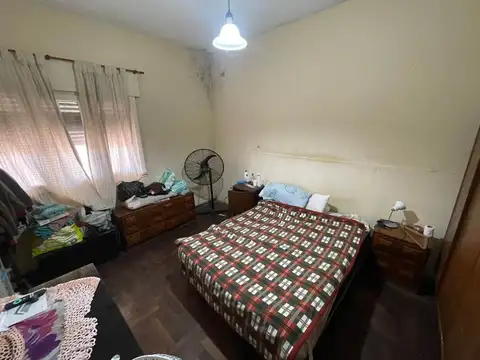 Casa PH en Andrade , Bernal